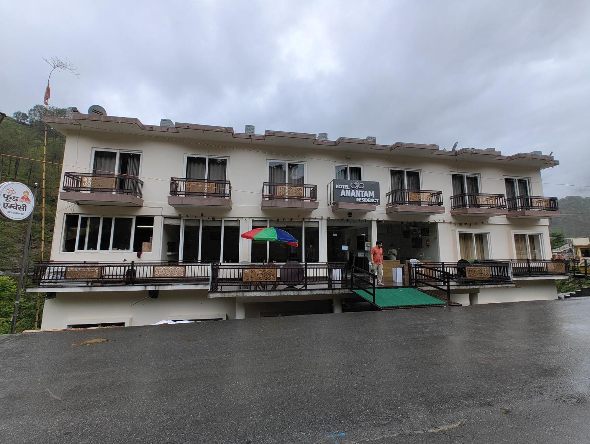 Hotel Anantam Residency Uttarkāshi Exteriör bild