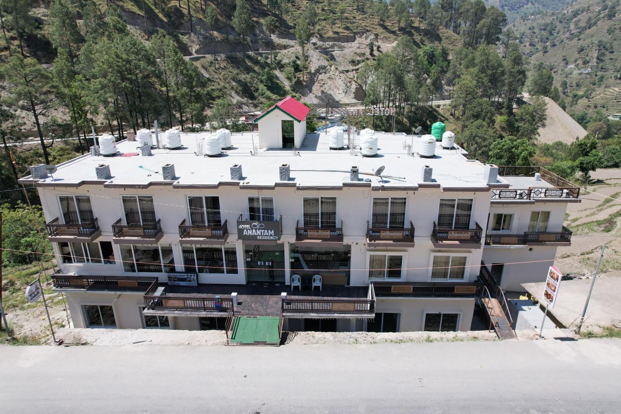 Hotel Anantam Residency Uttarkāshi Exteriör bild