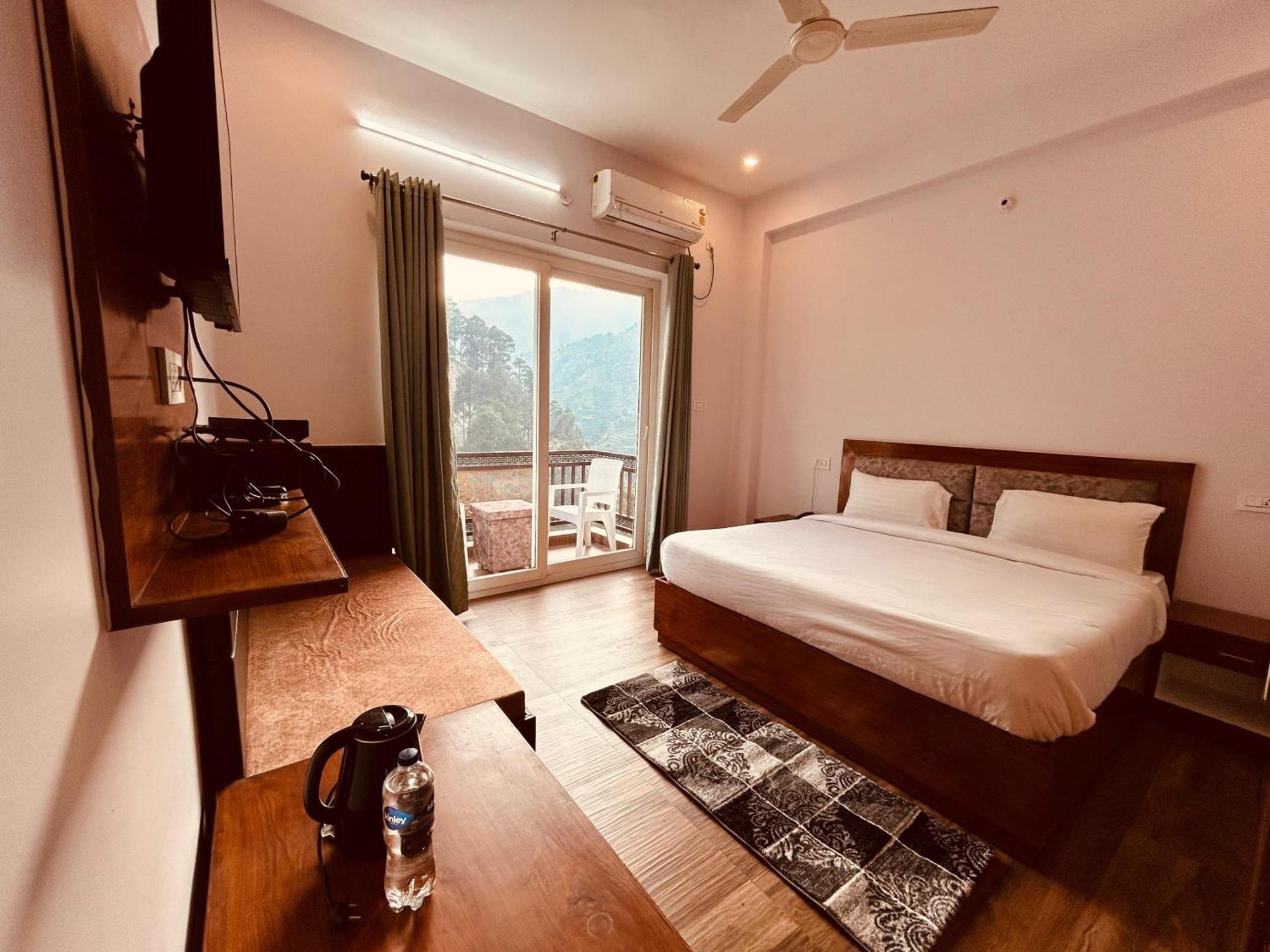 Hotel Anantam Residency Uttarkāshi Exteriör bild